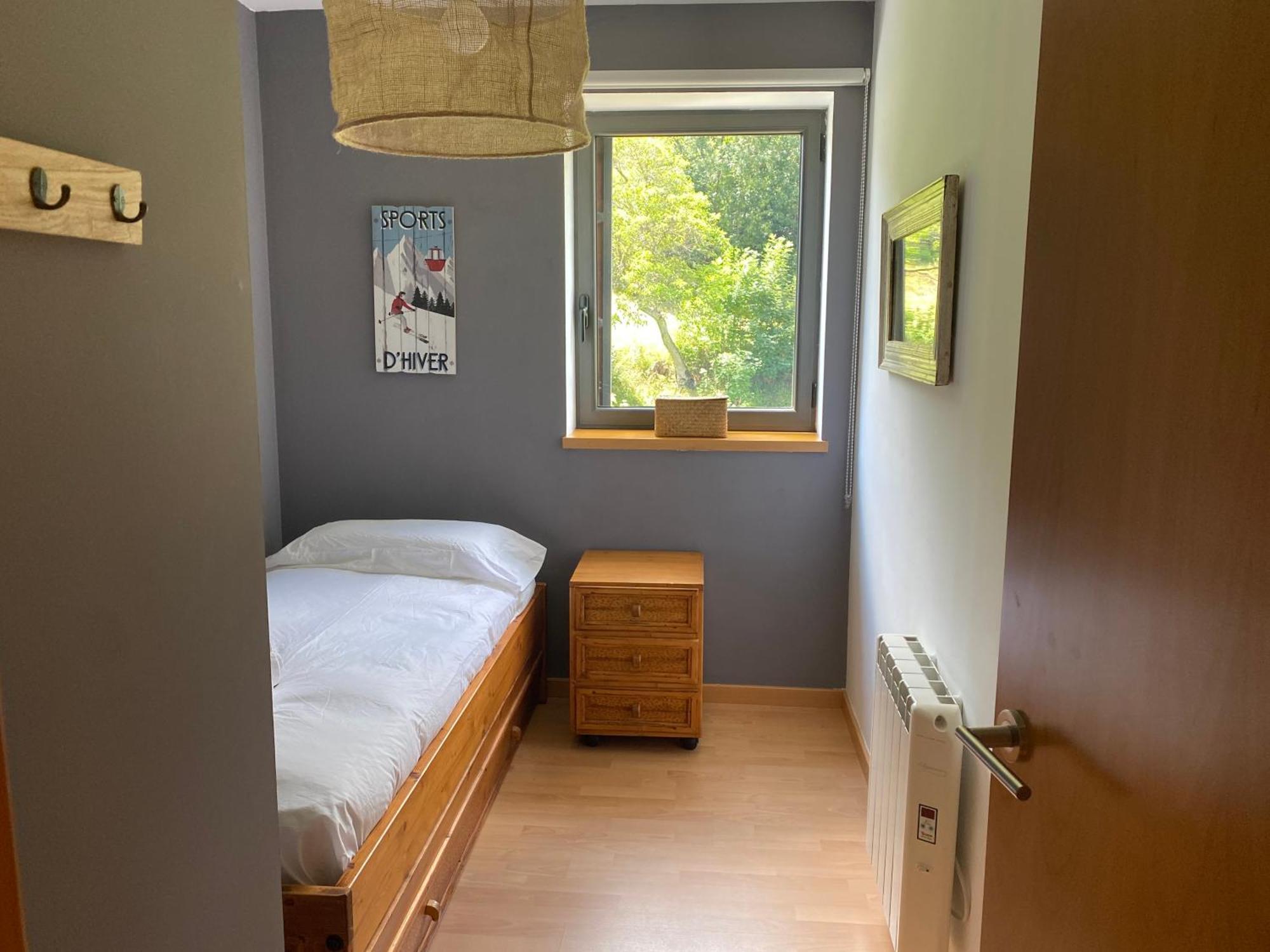 Apartament Hug Roger Valencia D'Aneu Exterior photo